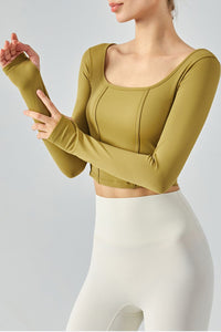 Seam Detail Thumbhole Sleeve Cropped Sports Top - ONYX ASHE