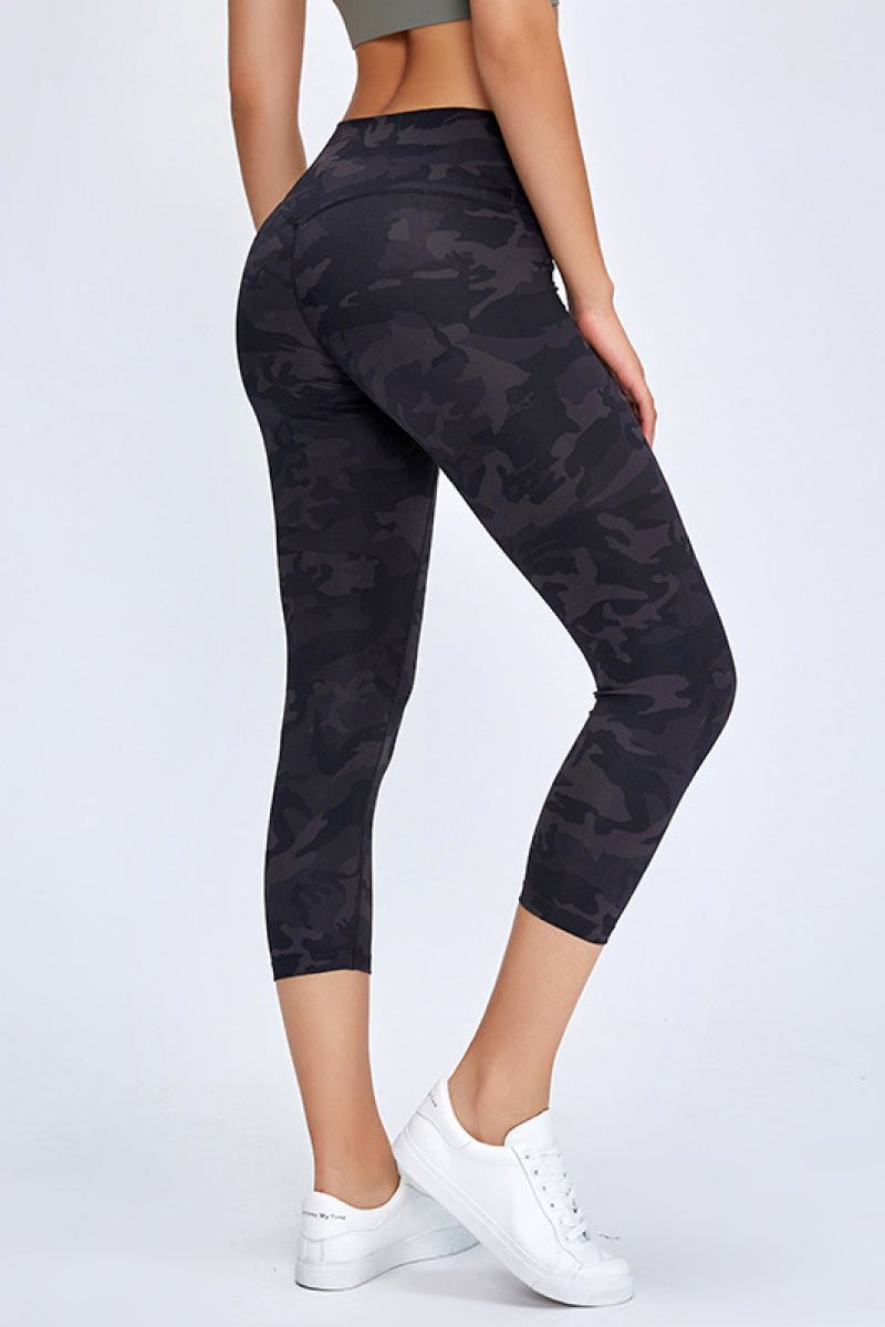 Slim Hip Cropped Leggings - ONYX ASHE