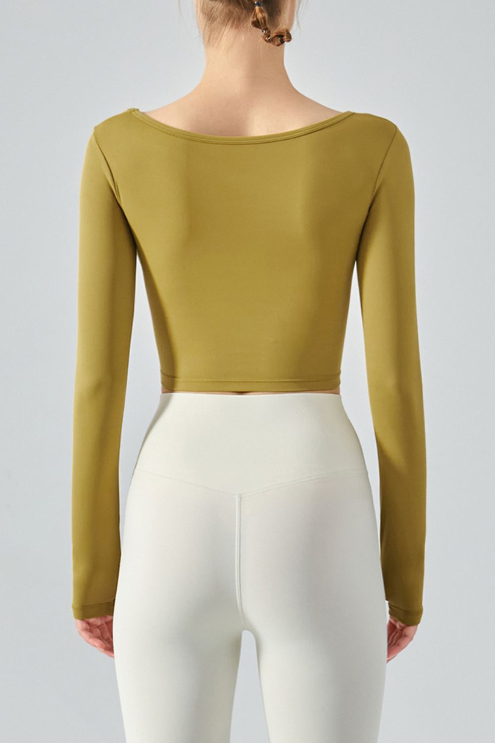 Seam Detail Thumbhole Sleeve Cropped Sports Top - ONYX ASHE