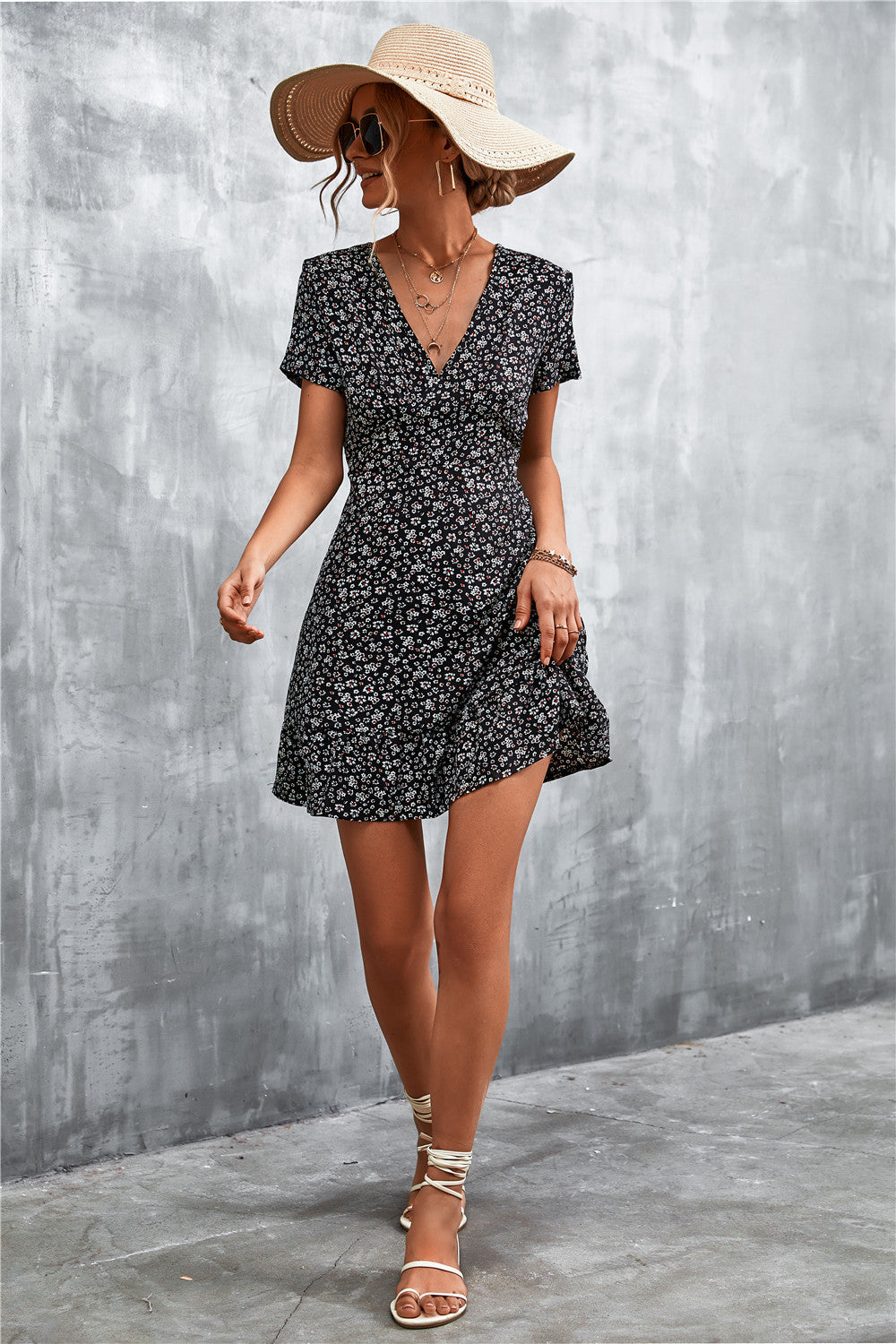 Ditsy Floral V-Neck Short Sleeve Dress